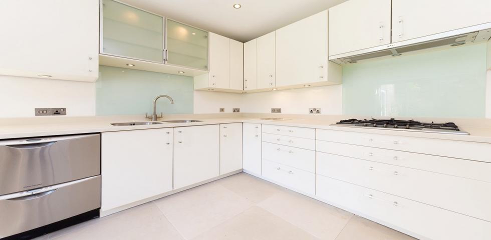 			NEW INSTRUCTION , 4 Bedroom, 1 bath, 1 reception Detached House			 Turner Close, HAMPSTEAD GARDEN SUBURB